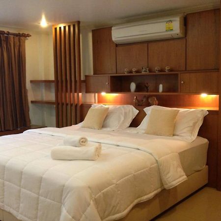 Ruankeaw Homestay Nai Harn Экстерьер фото