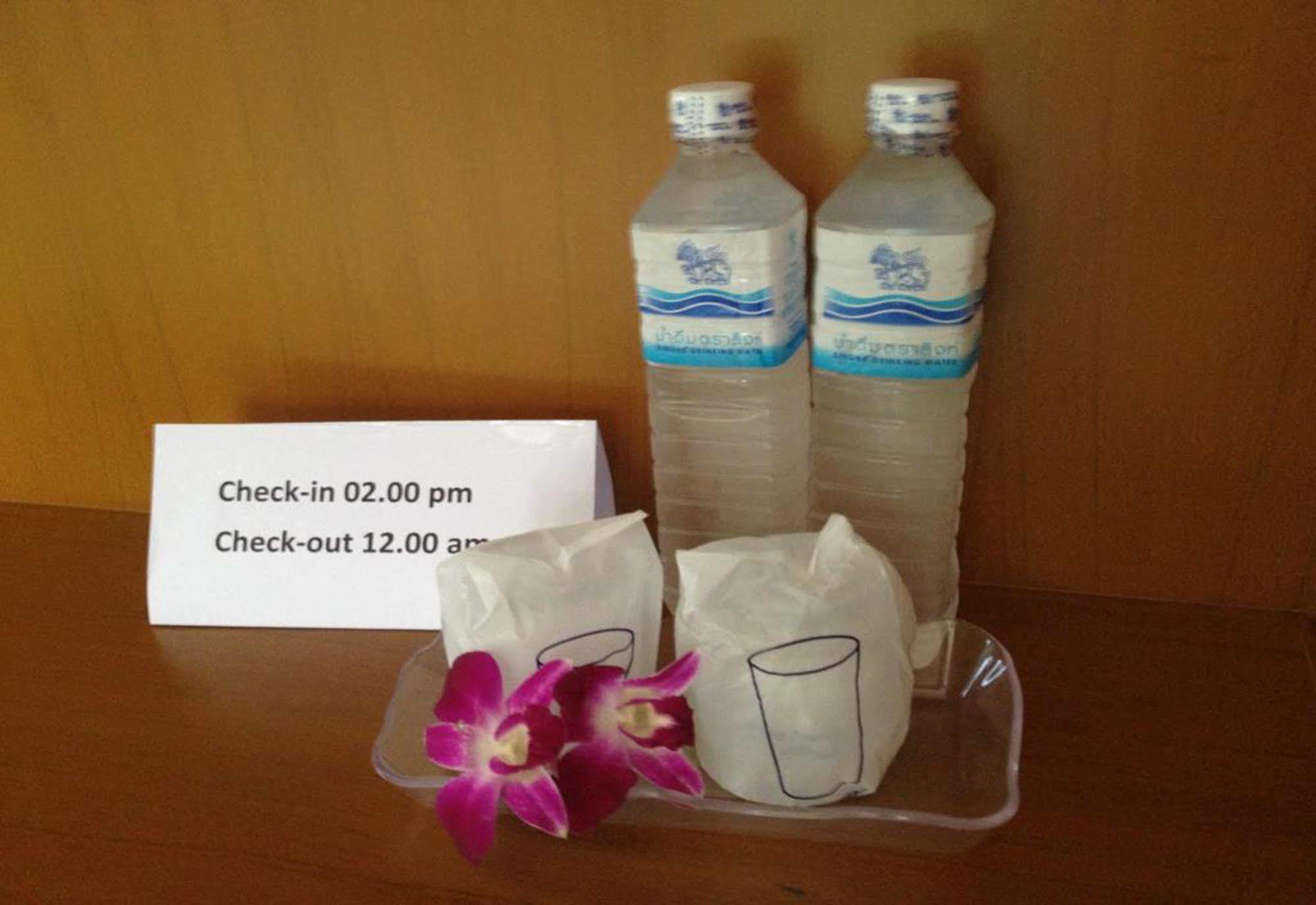Ruankeaw Homestay Nai Harn Экстерьер фото